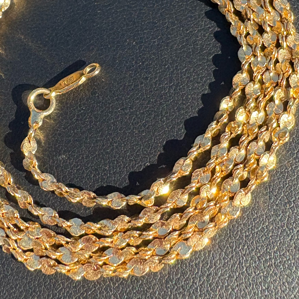 Danbury Mint 30 Gold Twisted Serpentine Chain Necklace 30$